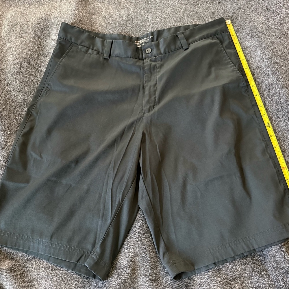 Nike Men's Dri-Fit Golf Flat Front Shorts Size 34